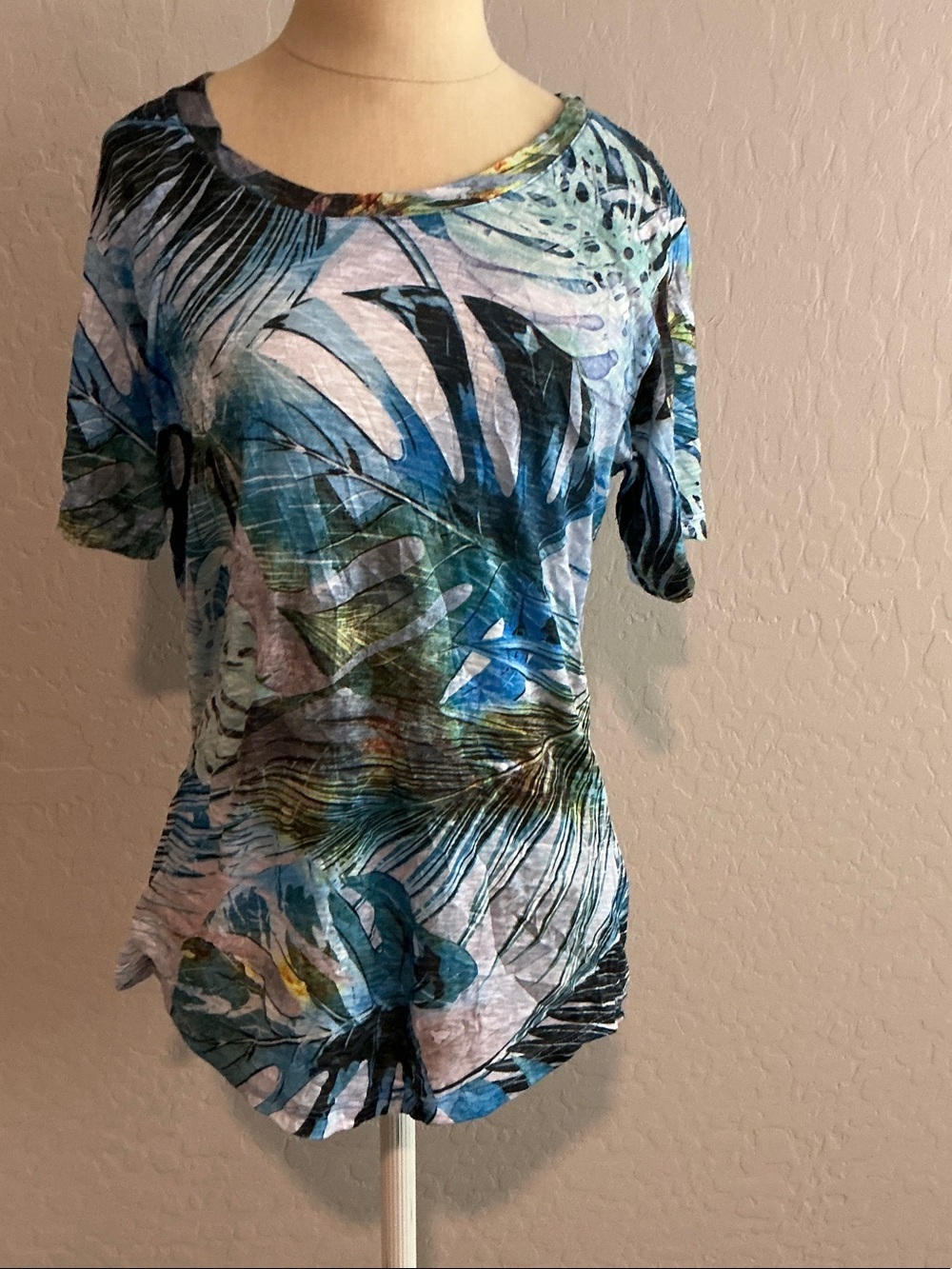 David Cline Blue Green Tropical Print Short Sleeve Tee